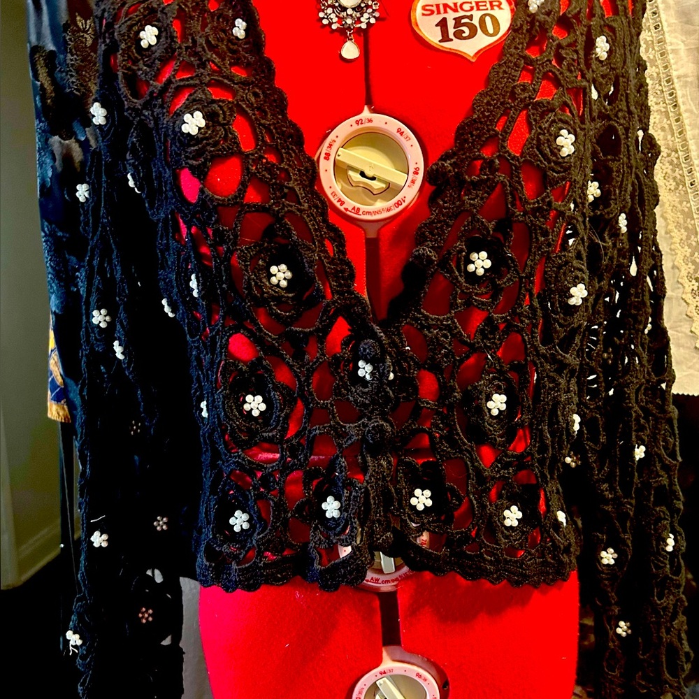 Y2K LATE ‘90’s CROCHET SWEATER